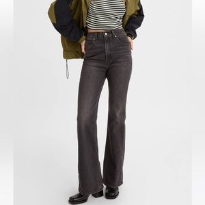 Ribcage flare Levi’s black